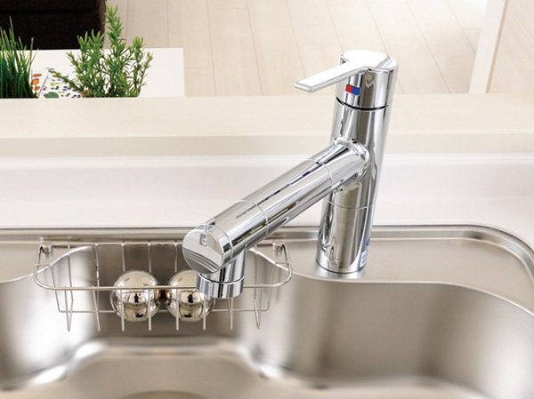 Kitchen.  [Built-in water purifier with mixing faucet] Adopt a hand shower faucet with a built-in faucet integrated water purifier can also be used in cooking with confidence the beautiful water. Since the hose is pulled out, Cleaning is also convenient and easy to.