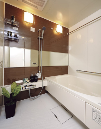 Bathing-wash room.  [Bathroom] Hot water filling at the touch of a button, Reheating, Equipped with a temperature adjustment is possible auto function bus (semi-automatic). You can be operated from the kitchen.