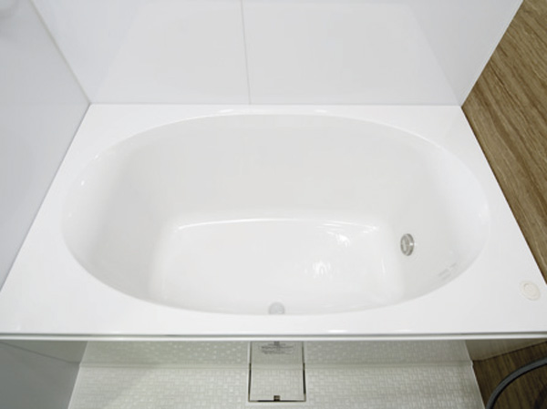 Bathing-wash room.  [Oval bathtub] Adopt a round type of oval tub draw a graceful arch. Soft curve will enhance the relaxation. (By the tub select, Tub of other shapes you can choose / Free of charge ・ Application deadline Yes)