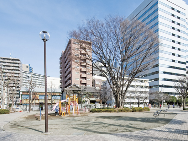 Surrounding environment. Above tree-lined park (about 160m ・ A 2-minute walk)