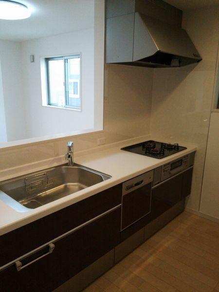 Kitchen. D Building Kitchen (2013 December shooting)