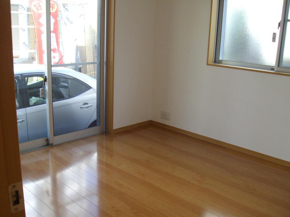 Non-living room. Indoor (September 2013) Shooting