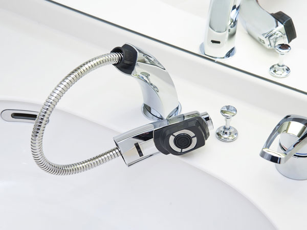 Bathing-wash room.  [Water faucet] Easy to clean with water stopper of the nozzle drawer specifications. (Same specifications)