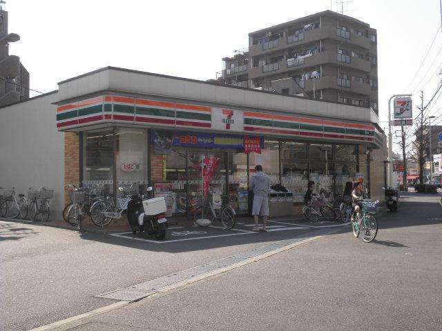 Other. Seven-Eleven 2 minute walk (about 110m)
