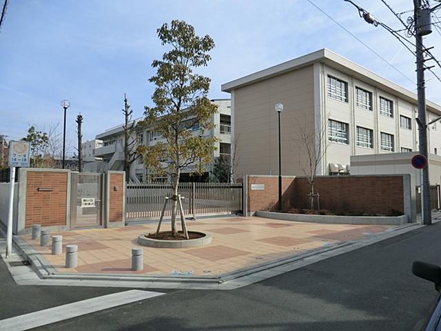 Primary school. 450m to Kawasaki City Sakura Elementary School