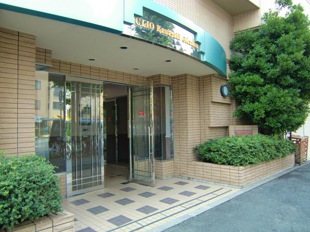 Entrance. Common areas