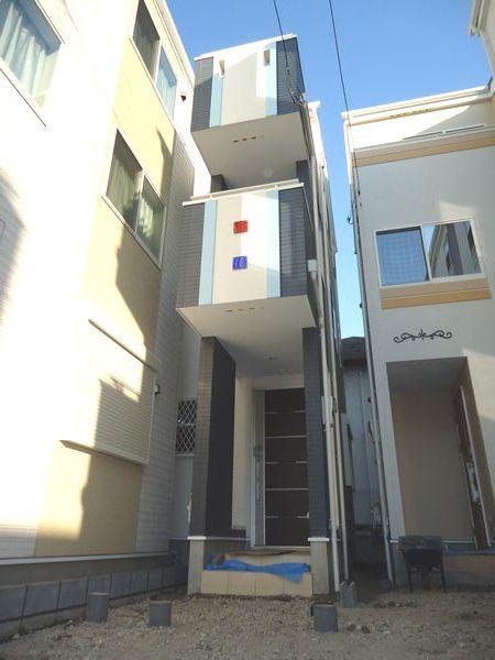 Local appearance photo. Local appearance (11 Building: 2013 December shooting)