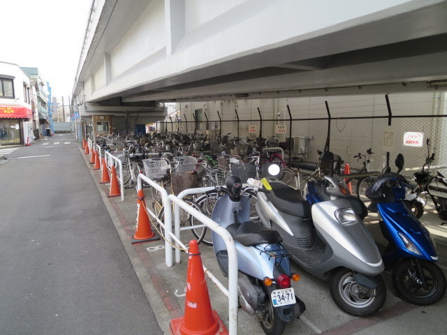 Other. 500m to Kojimashinden Station bicycle parking lot (Other)