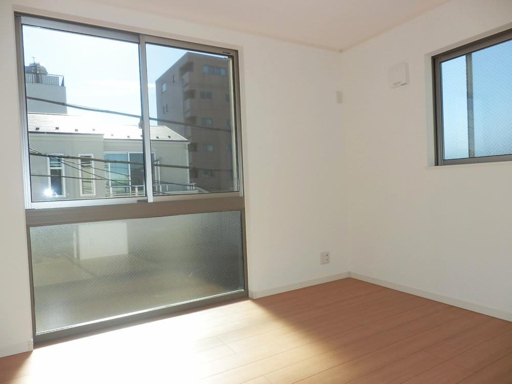 Non-living room. Indoor (December 16, 2013) Shooting