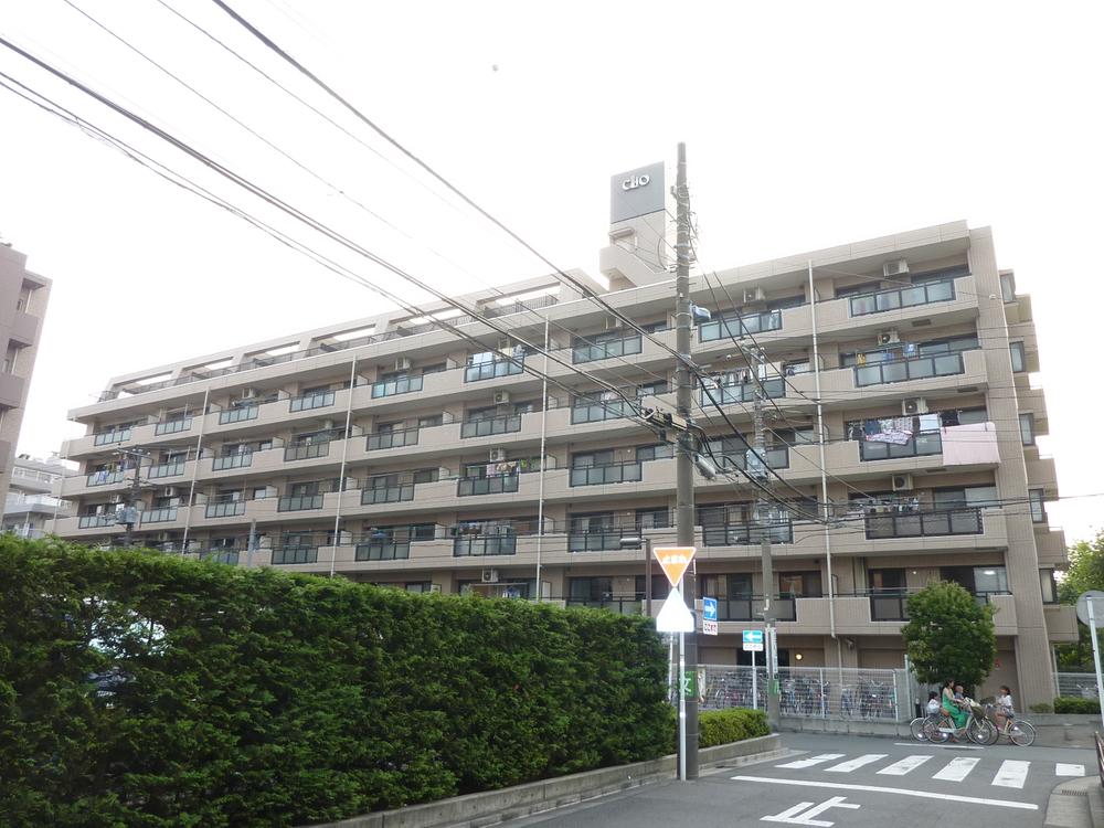 Local appearance photo. View is good the property.