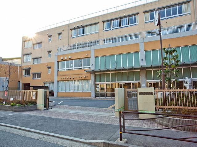 Junior high school. 801m to Kawasaki City Kawanakajima junior high school