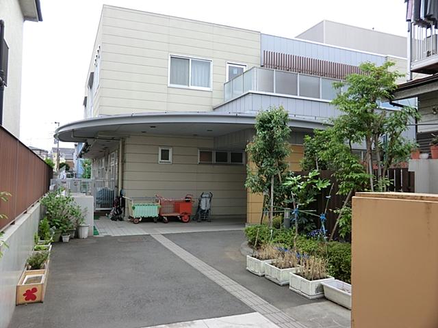 kindergarten ・ Nursery. Yotsuba 750m to nursery school