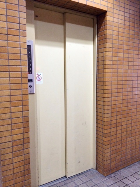 Other common areas. Elevator is equipped. 