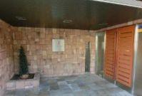 Entrance. Common areas