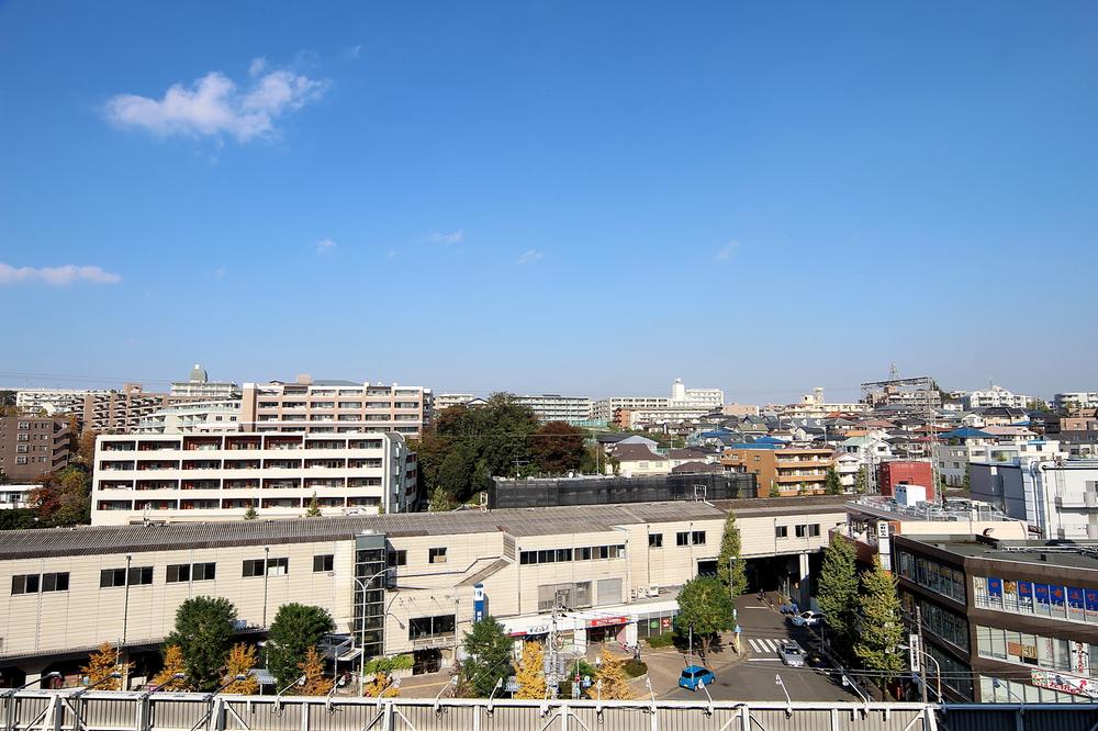 View photos from the dwelling unit. View from the shared corridor side! Miyamaedaira Station looks.