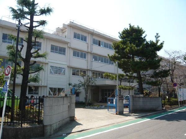 Primary school. Kajigaya until elementary school 400m Kawasaki City "Kajigaya Elementary School"