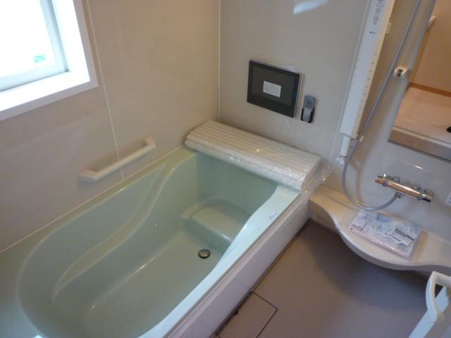 Same specifications photo (bathroom). Bathroom is one tsubo type that is clear