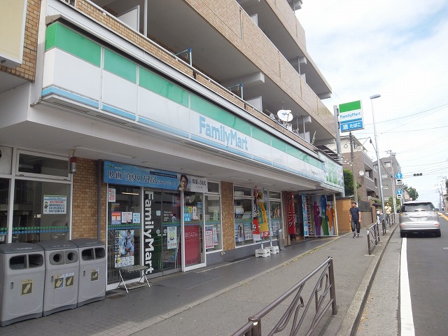 Convenience store. FamilyMart Miyamae Kodai-chome store up (convenience store) 297m