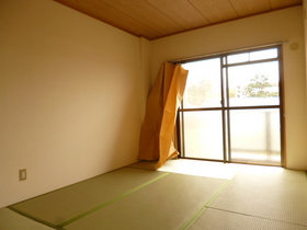 Living and room. Guests can also enjoy a Japanese-style room