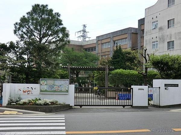 Primary school. Miyazakidai until elementary school 230m