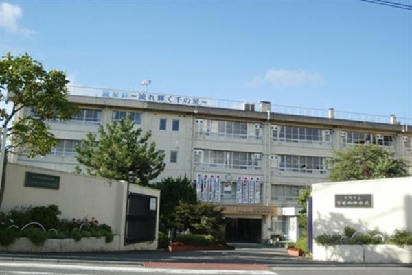 Junior high school. Miyamaedaira 1100m until junior high school