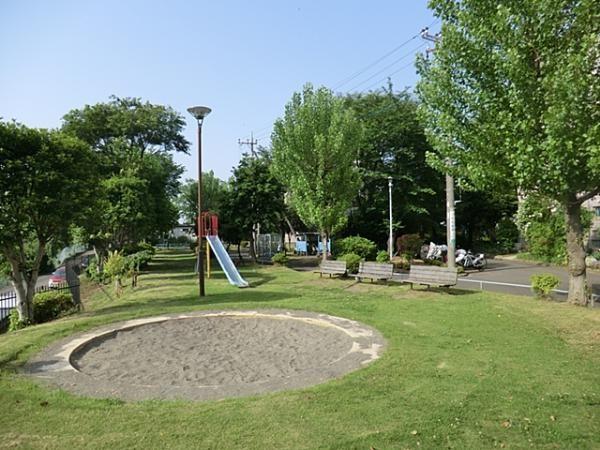 park. Zoshiki 450m to the second park