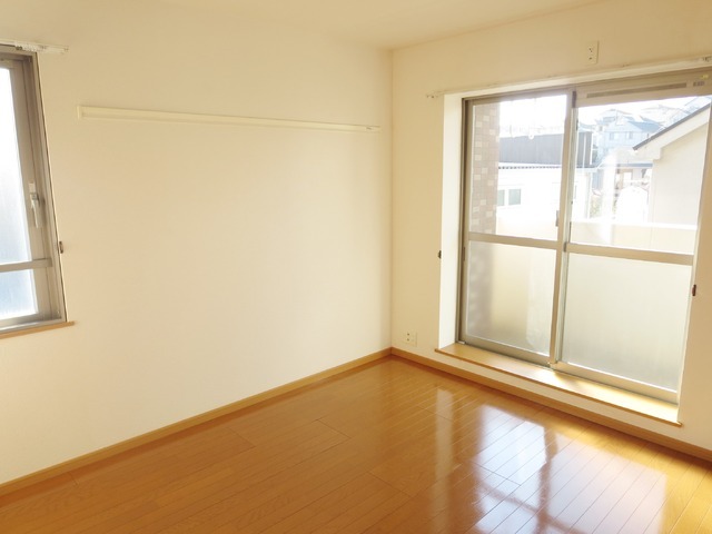 Other room space. Corner room ・ It is a bright room with two-sided lighting