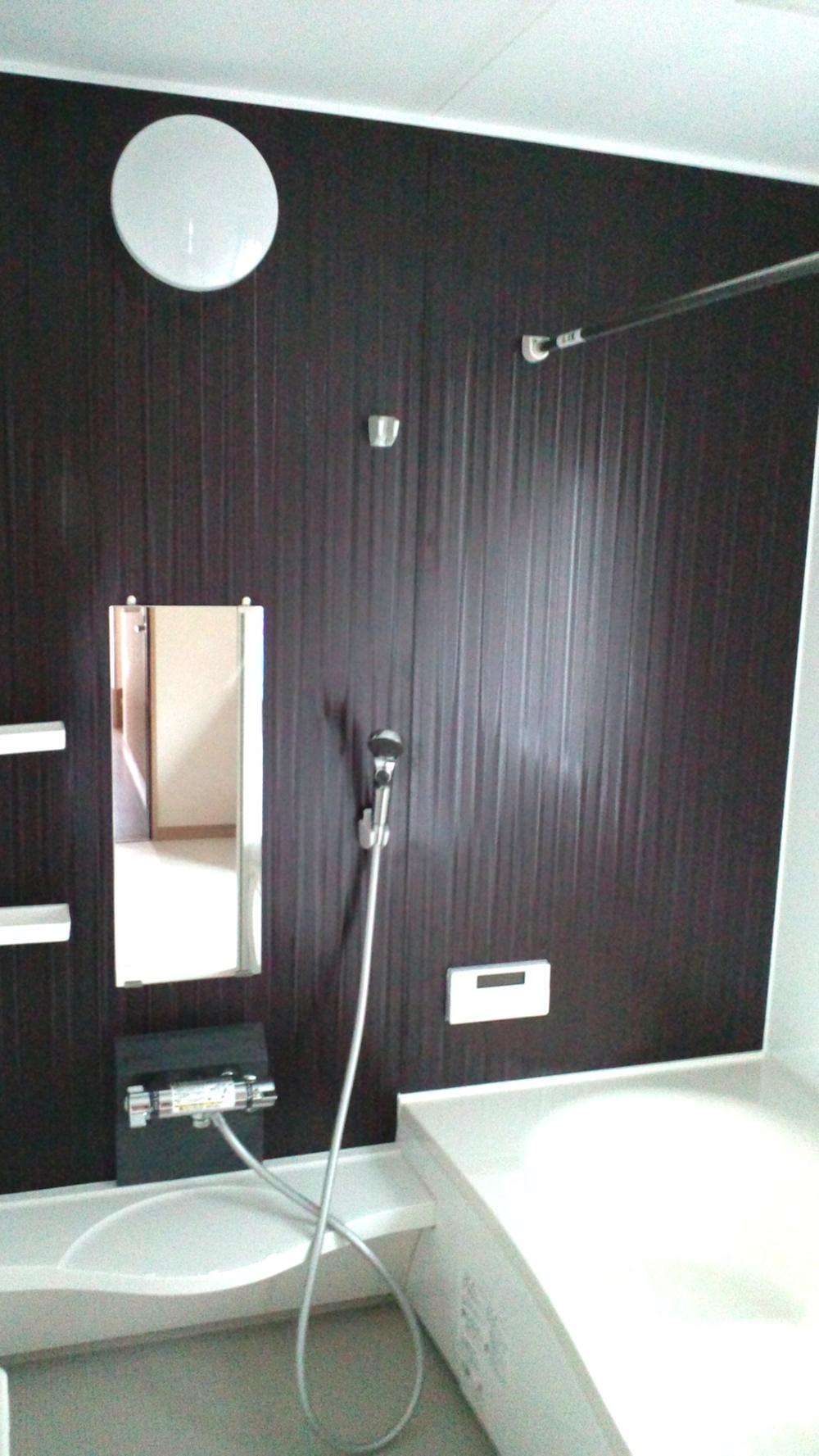 Bathroom. Bathroom (same specifications)