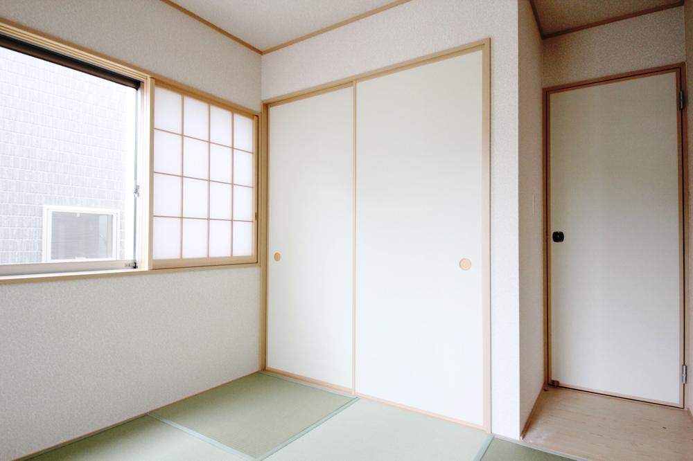 Same specifications photos (Other introspection). Same specifications