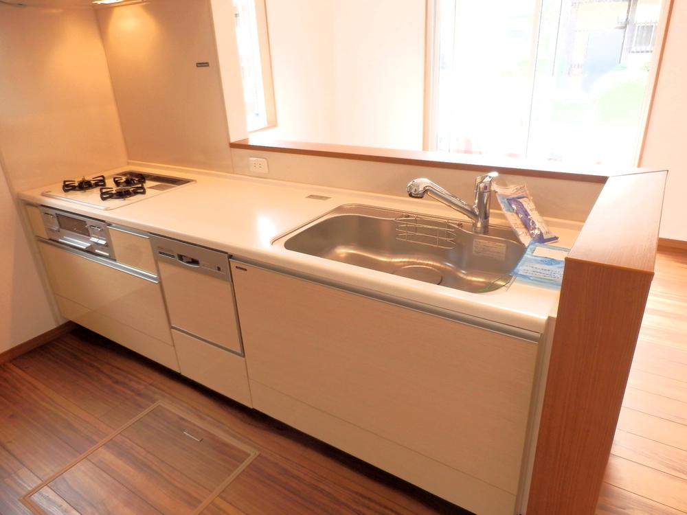 Same specifications photo (kitchen). Same specifications With gentle dish washing and drying machine is also in the hands of the mom to the environment