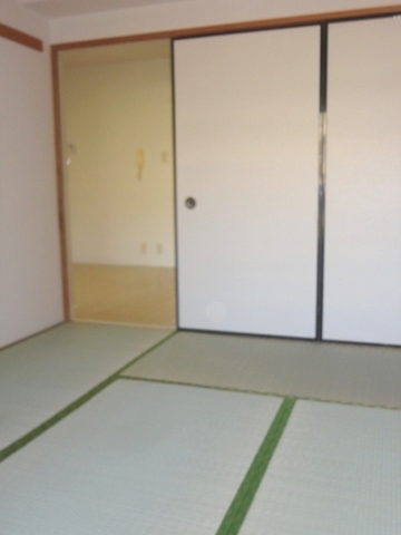 Other room space. There housed 6 Pledge Japanese-style room