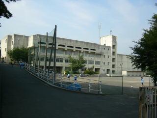 Junior high school. 765m to Kawasaki Tatsutaira junior high school
