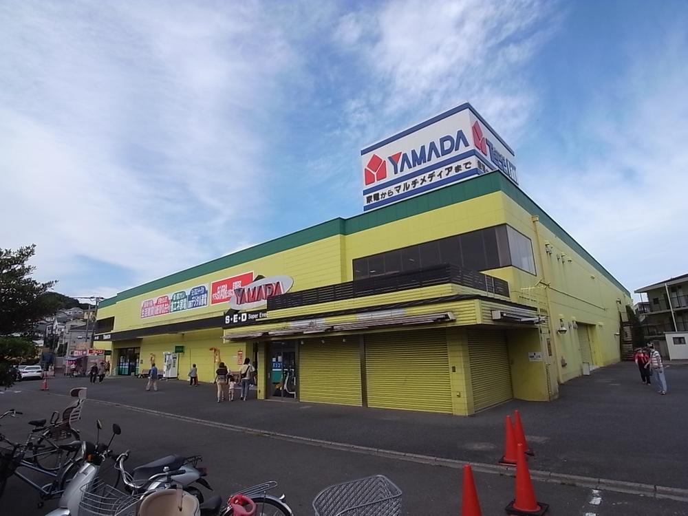 Home center. Yamada Denki Tecc Land Mukogaoka is useful to be in a close 726m electronics store to the store