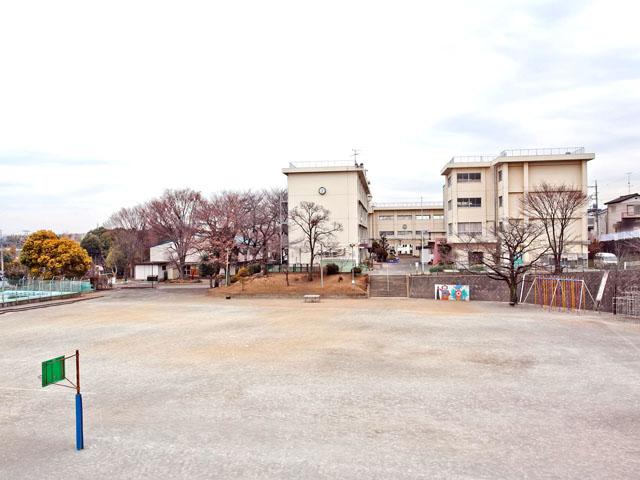 Other. Kawasaki City Arima Elementary School walk about 3 minutes!