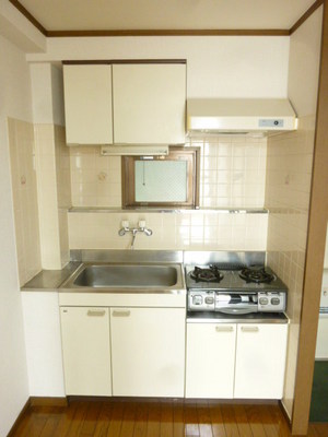 Kitchen. Gas stove installation Allowed