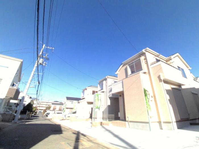 Local photos, including front road. Two whole building car space