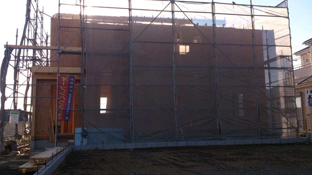 Local appearance photo. Local (12 May 2013) Shooting