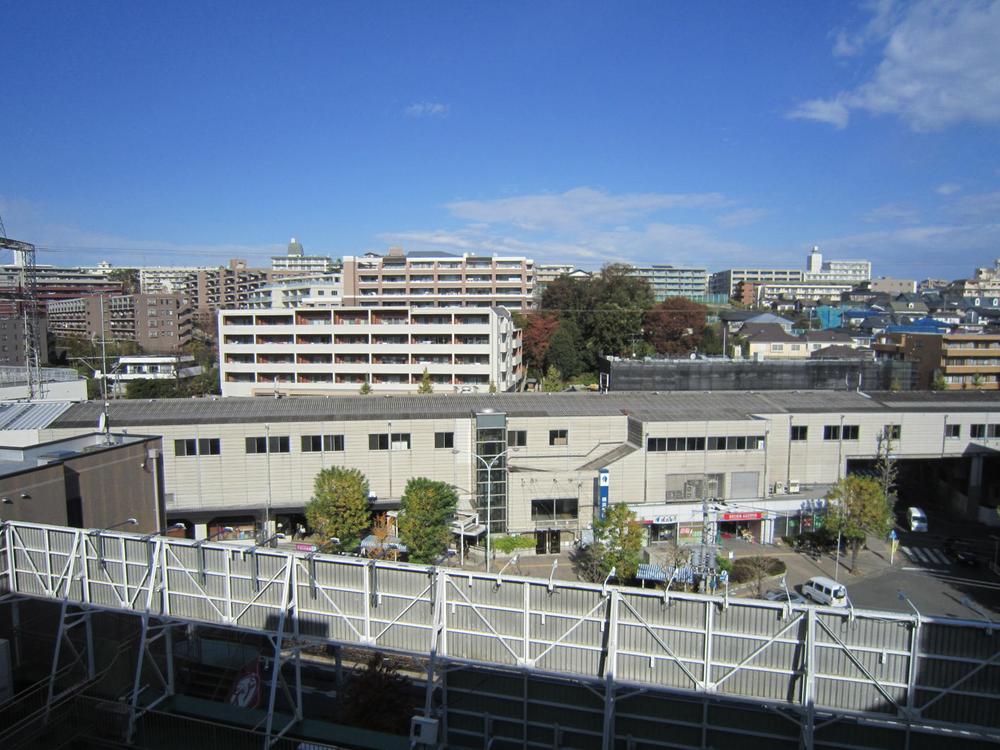 View photos from the dwelling unit. Eyes before, Is "Miyamaedaira" station. Nashi safe to say that a convenient location.