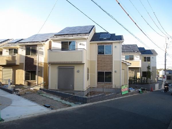 Local appearance photo. 5 ~ 7 Building is a front 5 Building.