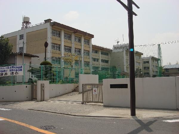 Junior high school. Inukura 700m until junior high school
