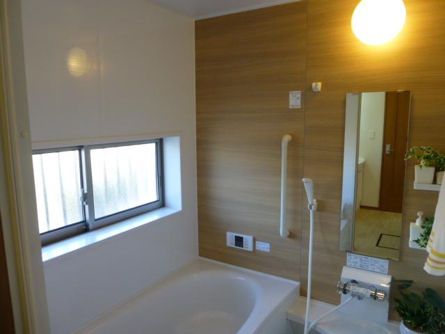 Bathroom. Western-style room is spacious with 1 pyeong type