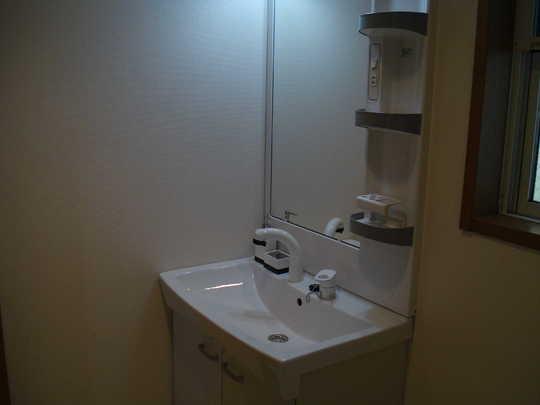 Wash basin, toilet. bathroom
