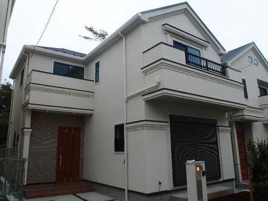 Local appearance photo. Local is a photo.