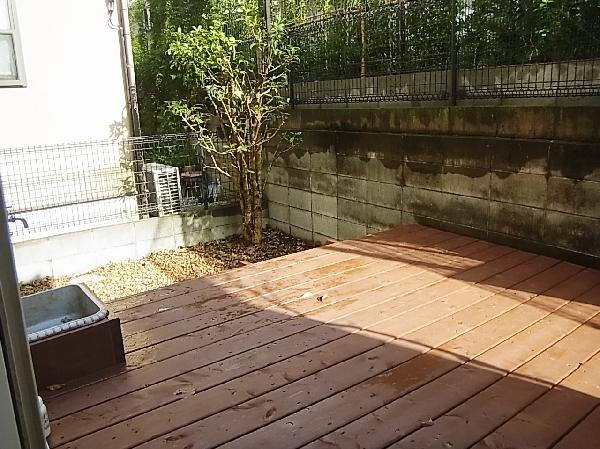 Garden. There is a wood deck on the south side. 