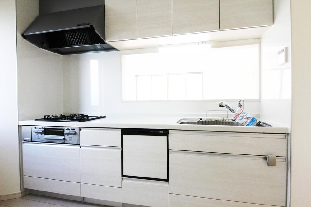 Same specifications photo (kitchen). Per Building 2 ● building completed, At any time you can be your tour! ● [Toll free] : Until 0120-533-508