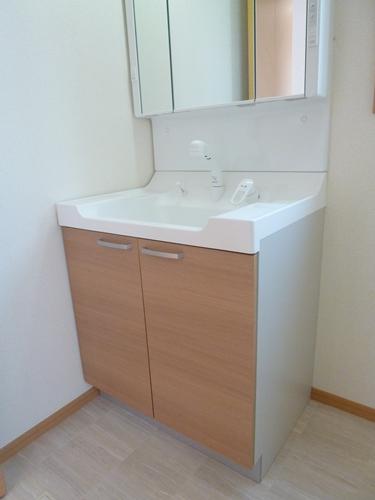 Wash basin, toilet. Example of construction