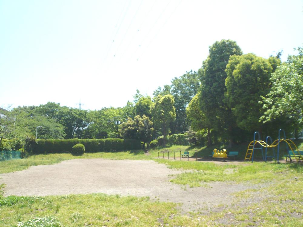 Other. Building square in front