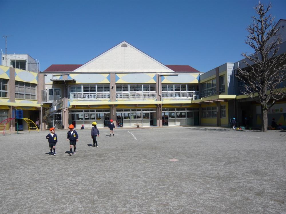 kindergarten ・ Nursery. Salesian to School kindergarten 876m