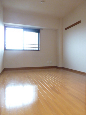 Living and room.  ※ The photograph is an image. 