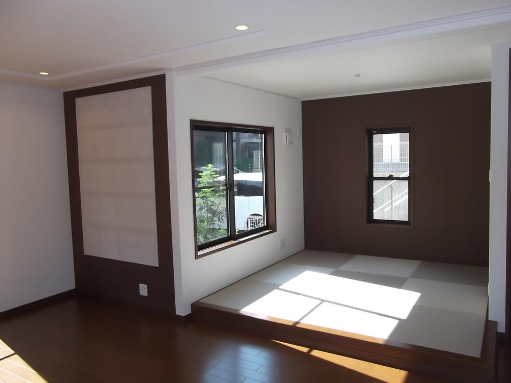 Non-living room. 4 Building tatami corner of